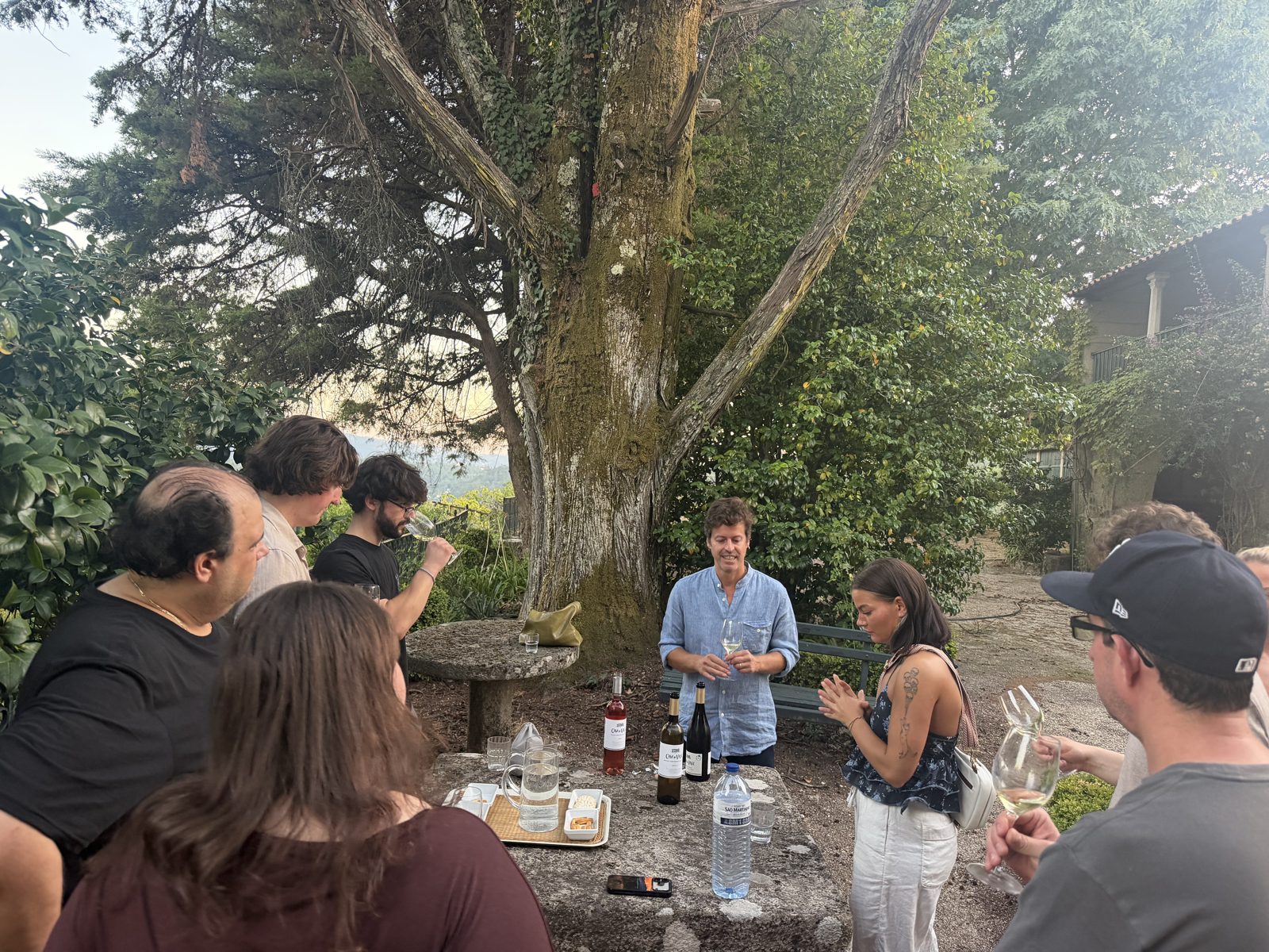 Tasting under the trees at Casa do Valle.